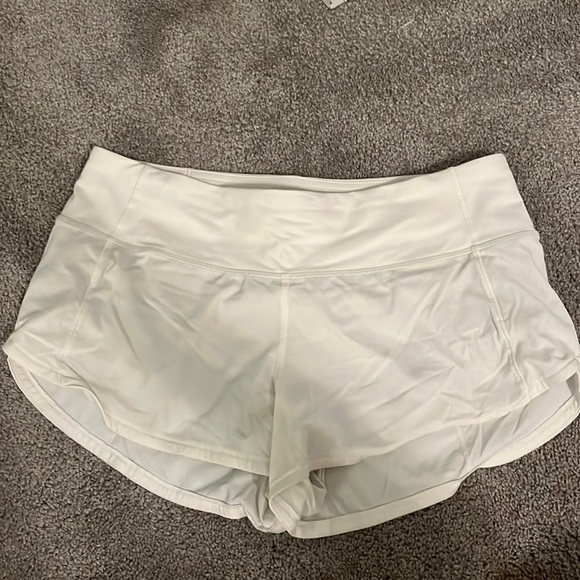 Lululemon Speed Up shorts - Picture 1 of 4
